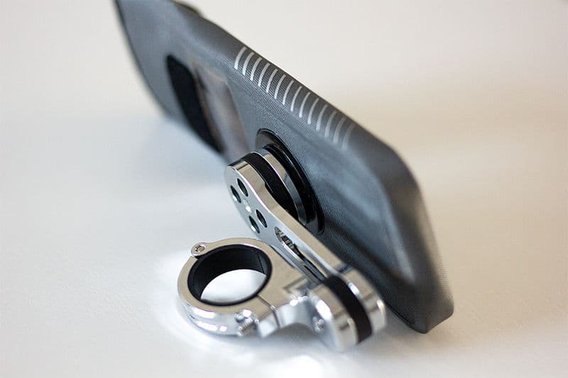 Moto Mount Pro mit Smartphone-Hülle